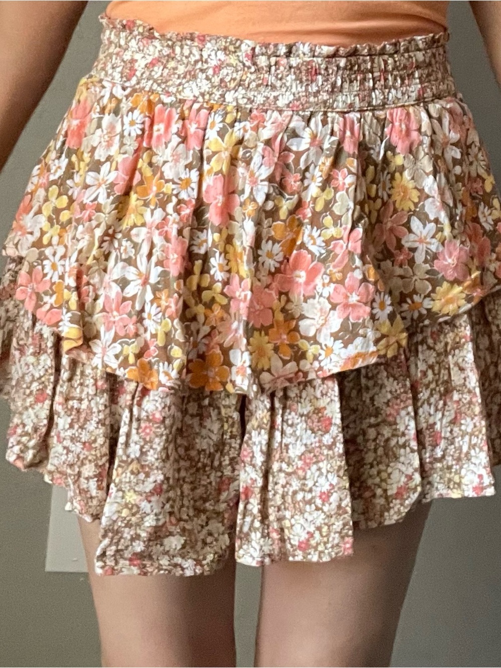 Tiered Floral Mini Skirt in Peach and Cream